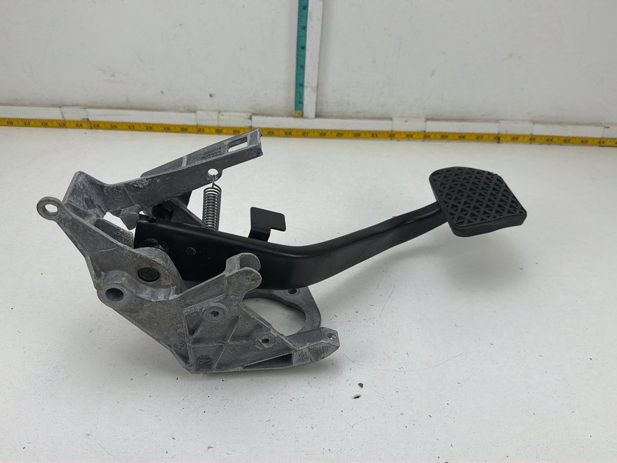 2009-2013 BMW 328i xDrive E90 Foot Brake Pedal Assembly 35006751975 OEM
