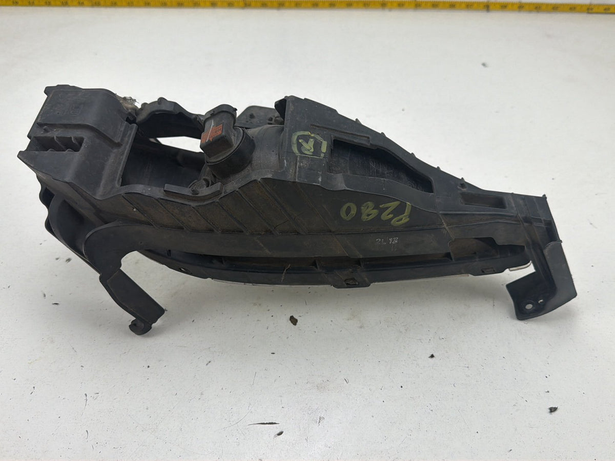 2011-2013 Hyundai Sonata Front Right Passenger Side Fog Light 116-50588R OEM