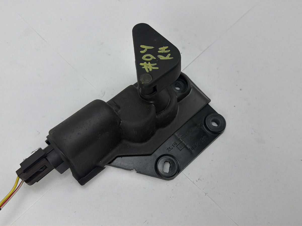 1998-2017 Lincoln Navigator Rear Right Passenger Side Quarter Window Motor OEM