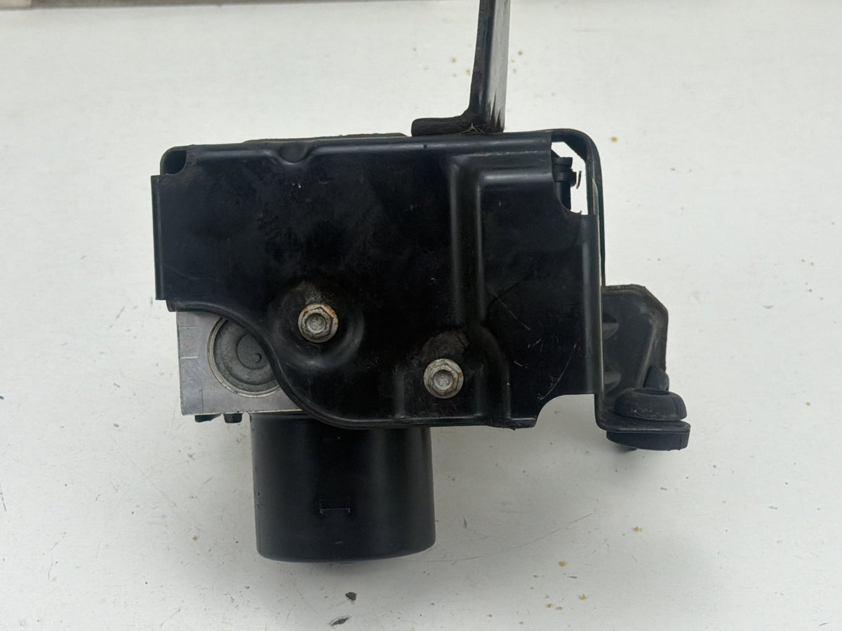 2010 Buick LaCrosse ABS Anti-Lock Brake Pump Module 13328651 OEM