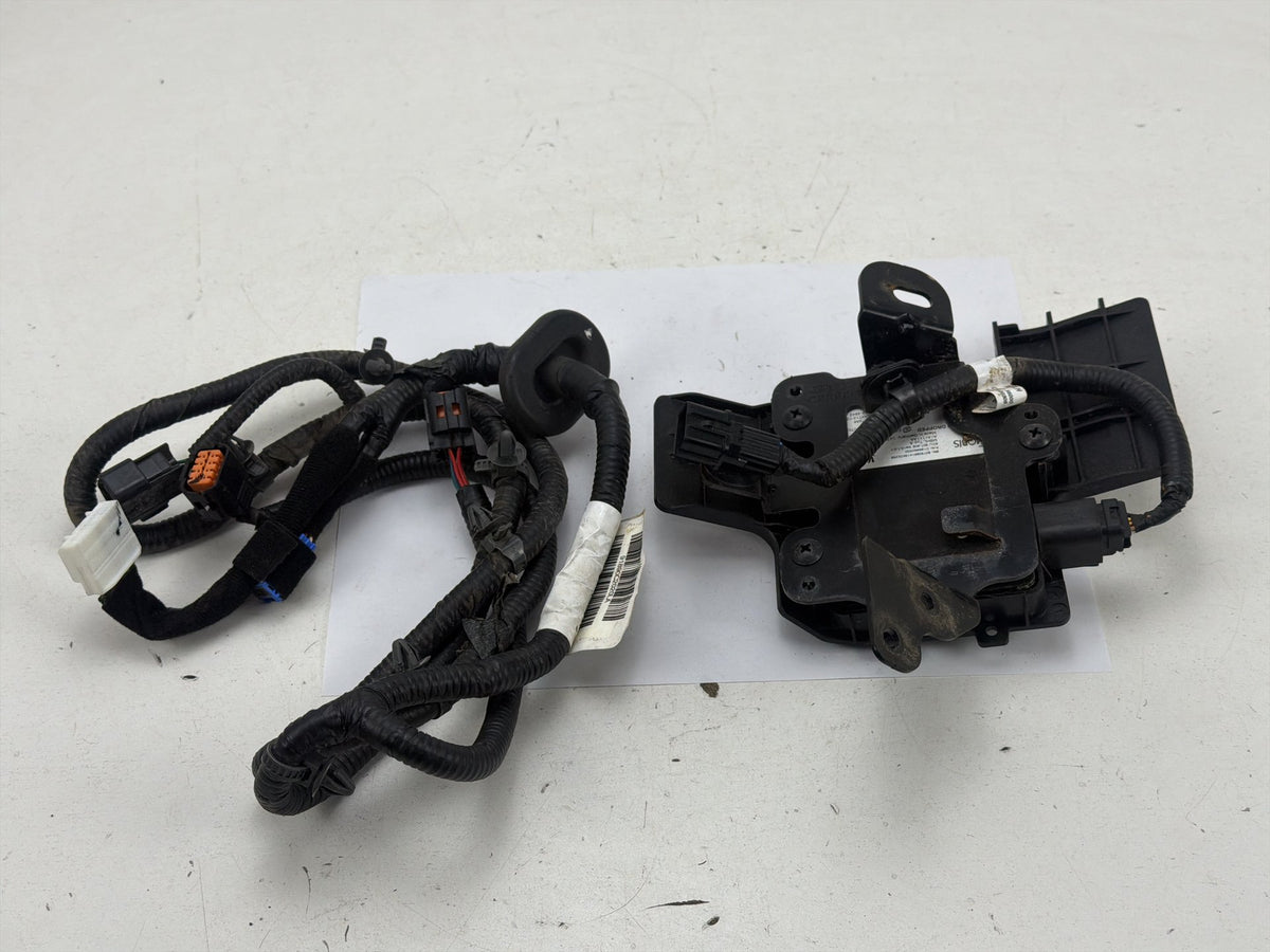 2015-2017 Hyundai Sonata Rear Left Blind Spot Radar Sensor With Wiring OEM