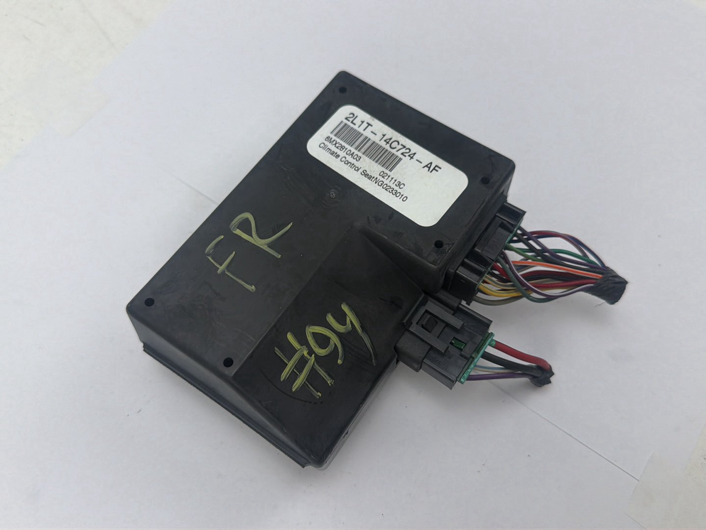 2003-2006 Lincoln Navigator Front Right Side Climate Control Seat Module OEM