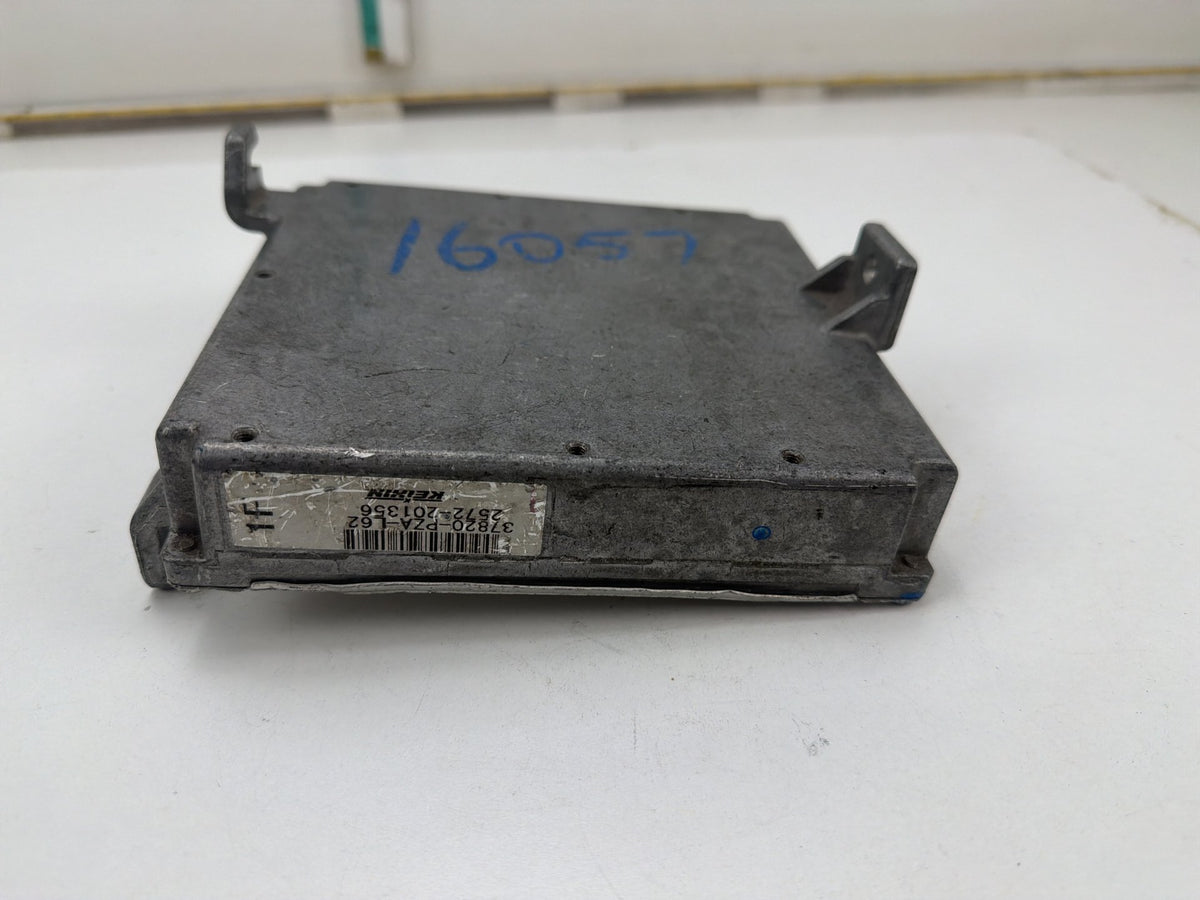 2004-2005 Honda Civic Engine Control Module ECM PCM ECU 37820-PZA-L62 OEM