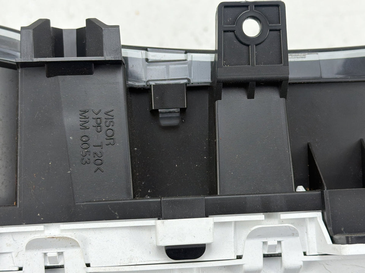 2013-2016 Mitsubishi Outlander Speedometer Instrument Cluster 8100C054 OEM