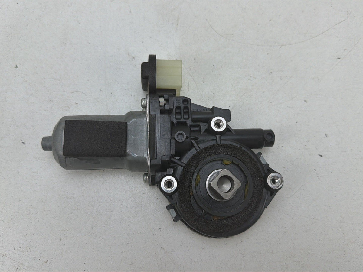 2008-2013 Infiniti G37 Front Right Side Door Window Regulator Motor OEM