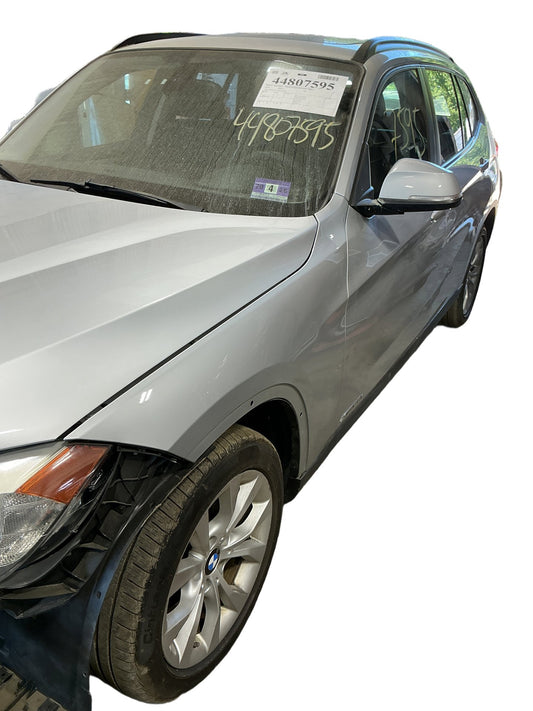 2014 BMW X1 E84 Left Fender 41627332424 Silver OEM