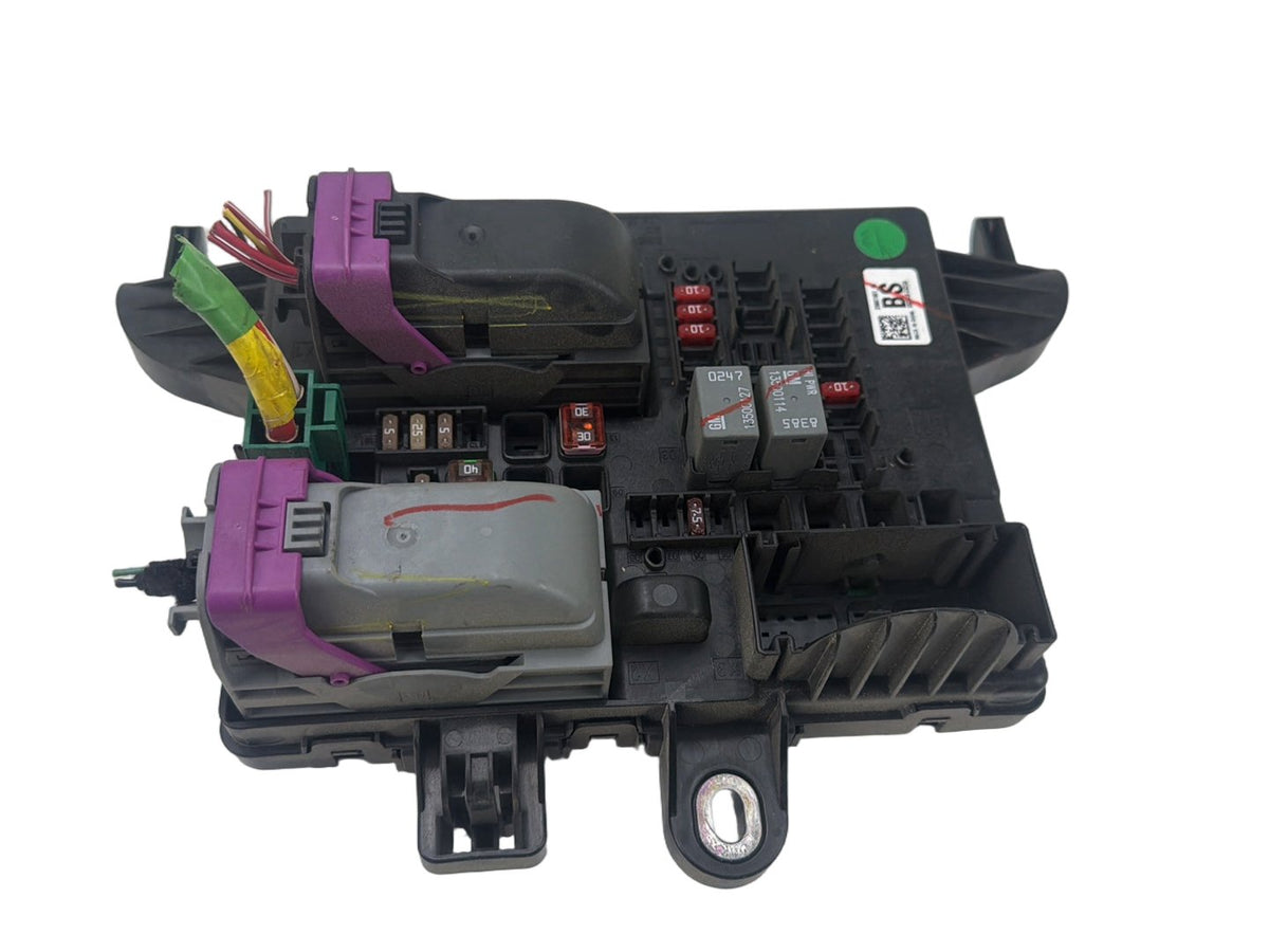 2010-2012 Buick LaCrosse Dash Body Control Module BCM Fuse Relay Box OEM