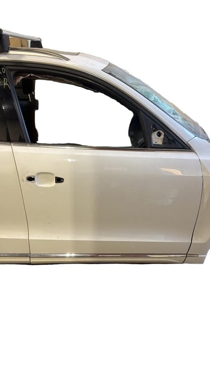 2013-2017 Audi Q5 Front Right Side Door Assembly OEM