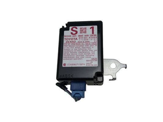 2010-2015 Toyota Prius W30- Smart Door Receiver Control Module 89740-47050 OEM