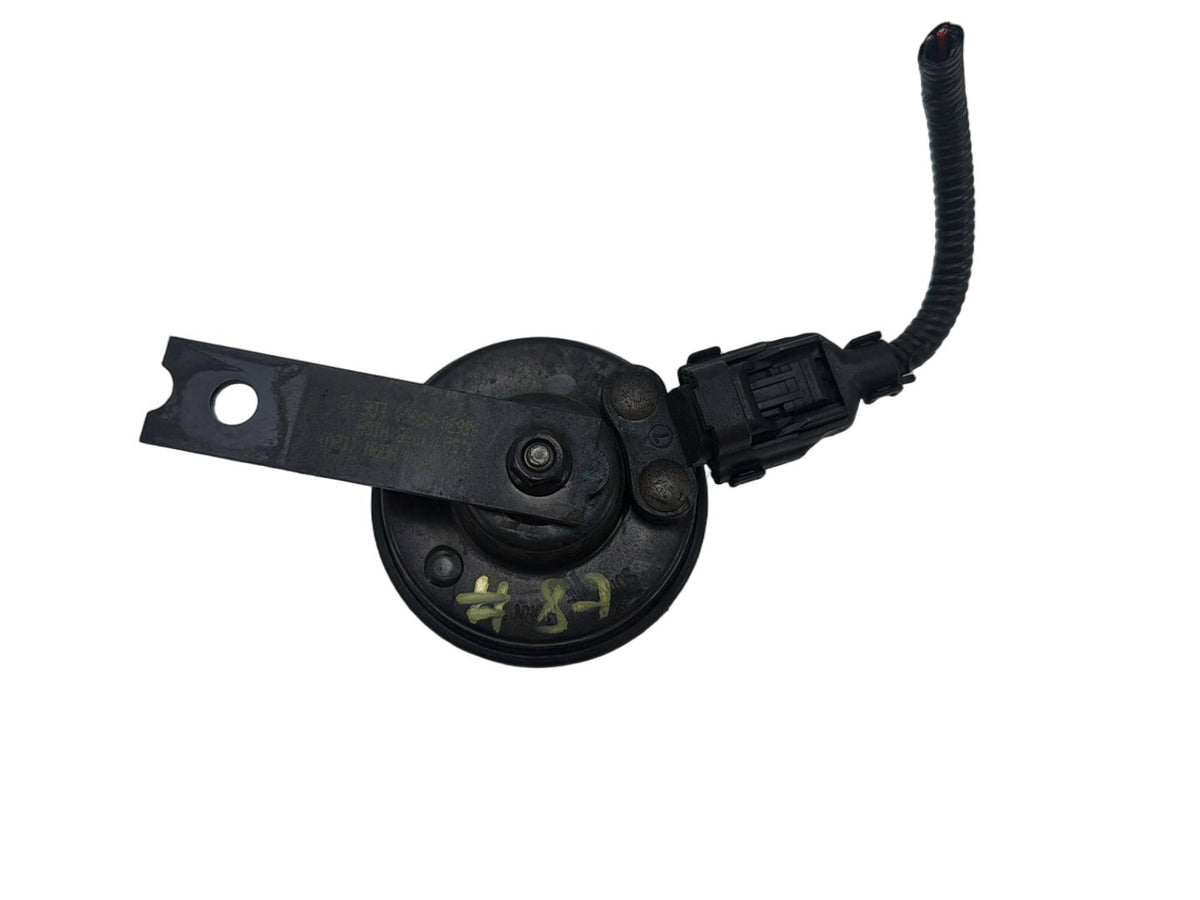 2015 - 2018 Kia Sedona Front High Tone Note Alarm Horn Signal 96630-A9900 OEM
