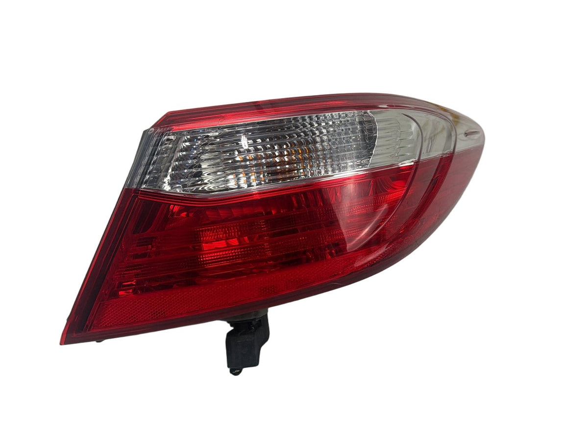 2015-2017 Toyota Camry XV50 - Rear Right Passenger Tail Light 945234 OEM
