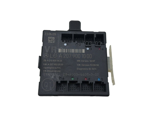 2010-2013 Mercedes-Benz E-Class-Front Right Door Control Module A2079001000 OEM