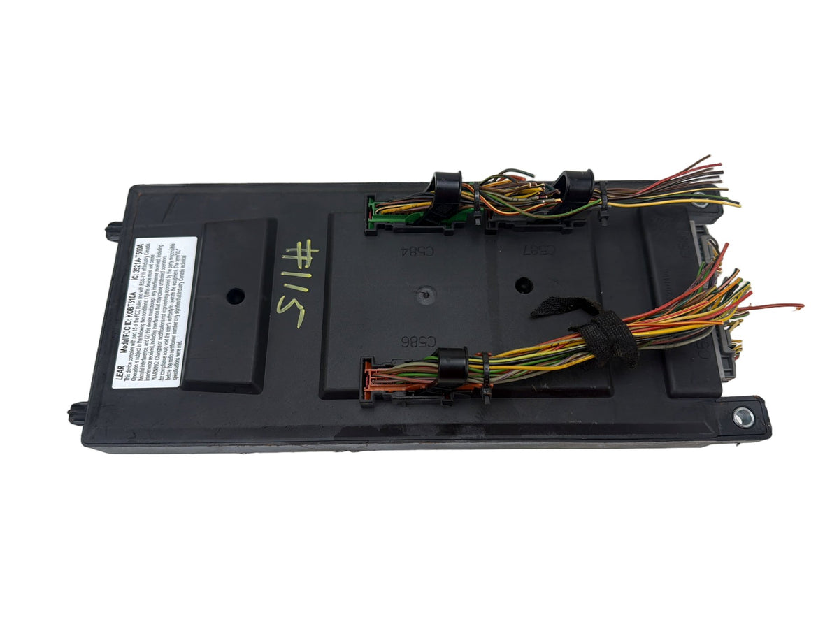 2010-2012 Land Rover Range Rover L322 Junction Fuse Box Body Control Module OEM