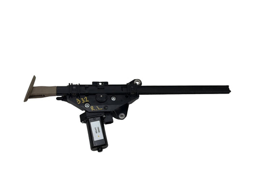 2010-2014 Mercedes-Benz E-Class-Rear Left Seat Belt Feeder Motor A2078600282 OEM