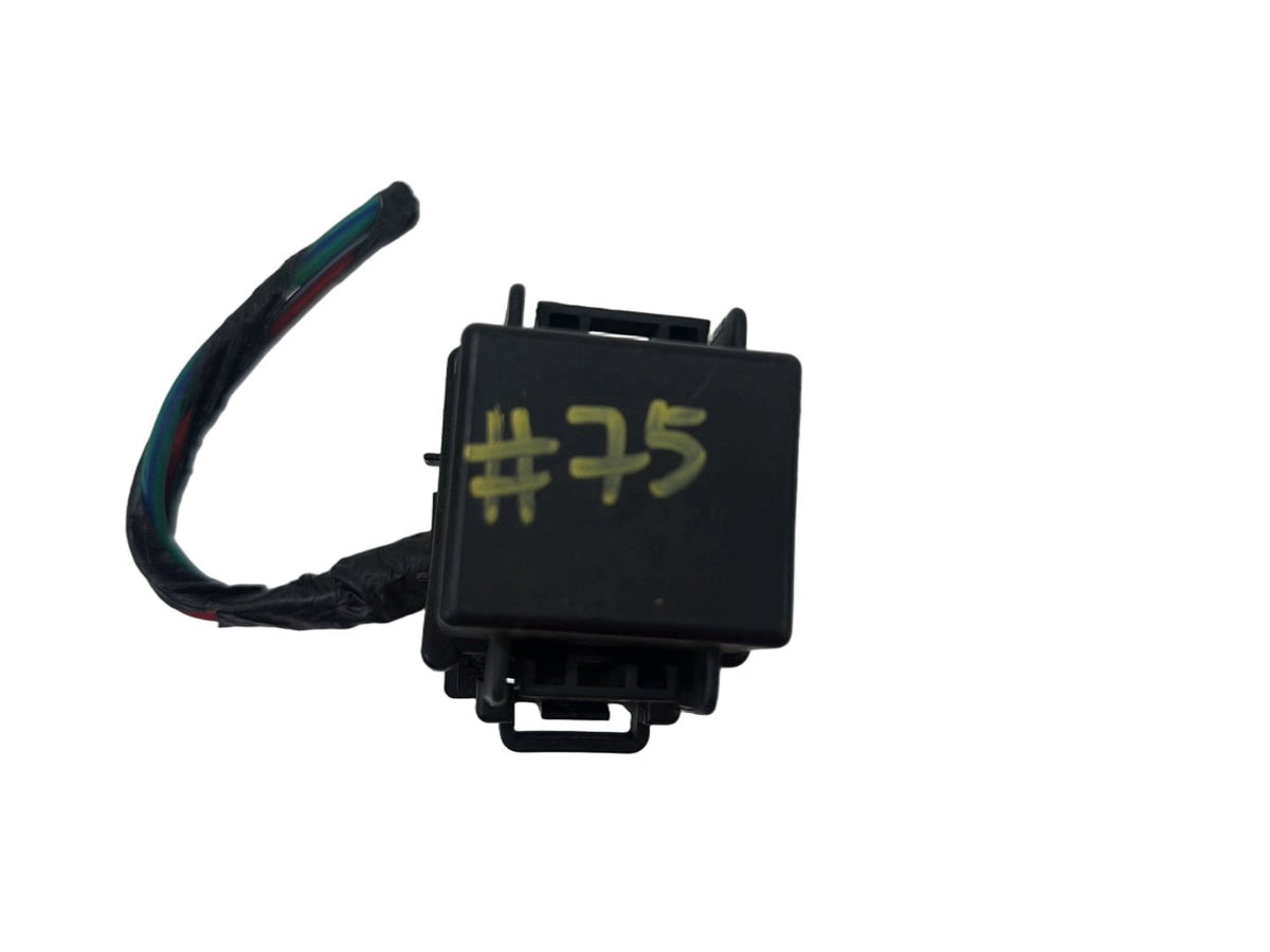 2011-2013 Dodge Durango External Fuel Pump Recall Relay Block 68269523AD OEM
