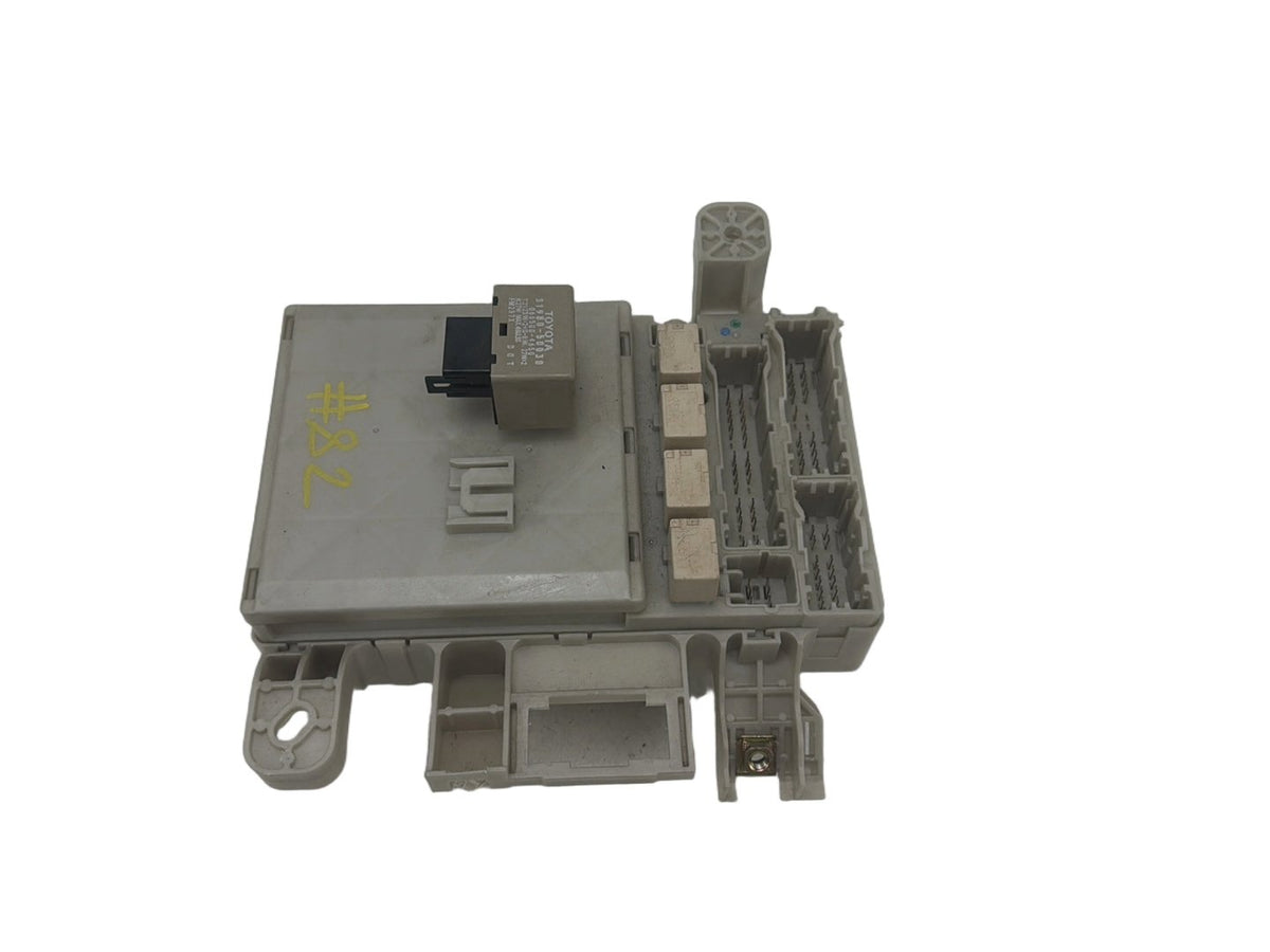 2003-2009 Toyota 4Runner Interior Cabin Fuse Relay Box Module 81980-50030 OEM