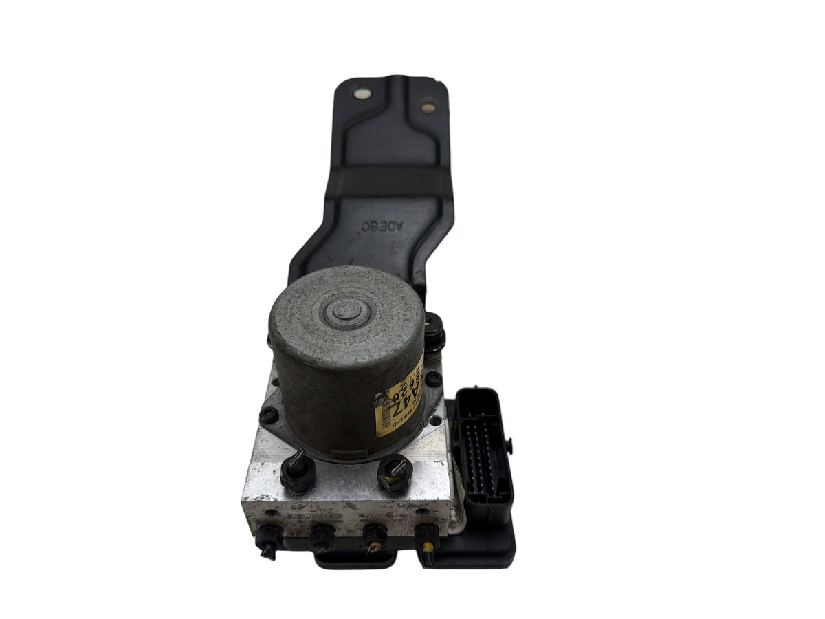 2019-2020 Hyundai Elantra ABS Anti Lock Brake Pump Control 58900-F2620 OEM