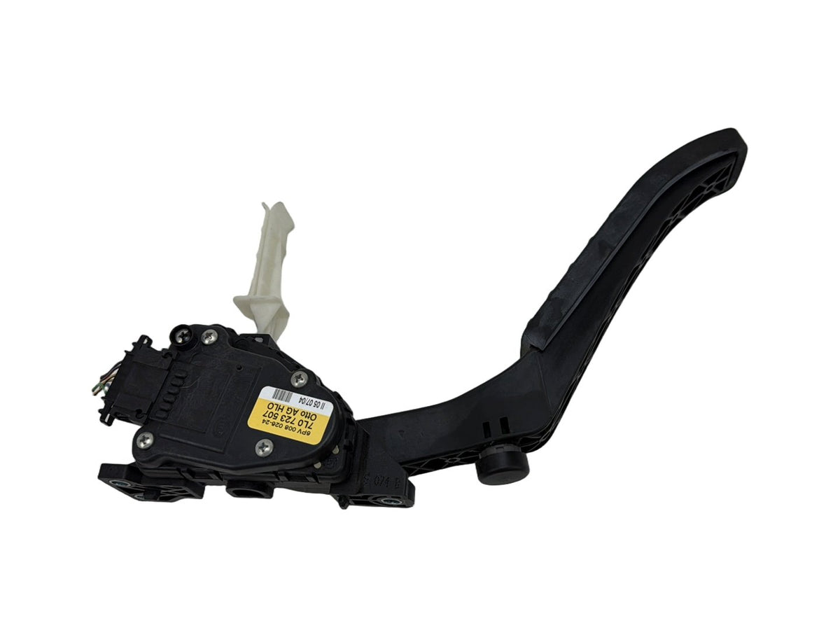 2003-2006 Porsche Cayenne Gas Throttle Accelerator Pedal 7LO723507 OEM
