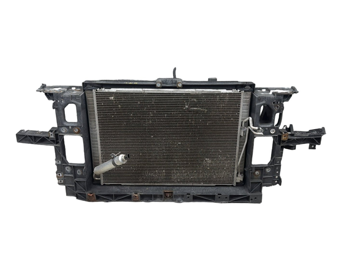 2010-2013 Infiniti G37 Front Engine Cooling Radiator & Fan Shroud Assy OEM