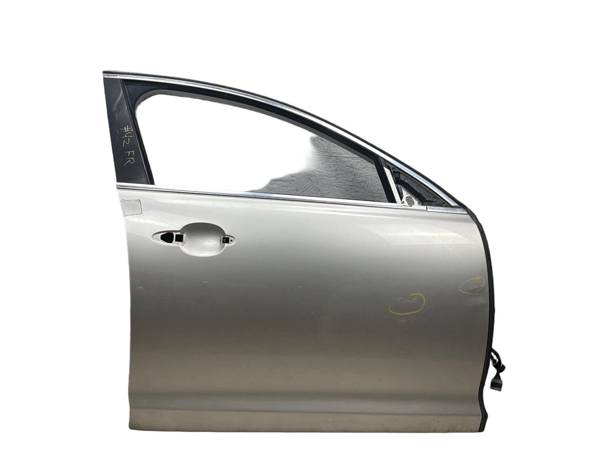 2014-2019 Jaguar XJ Front Right Passenger Side Door Shell C2D24174 OEM