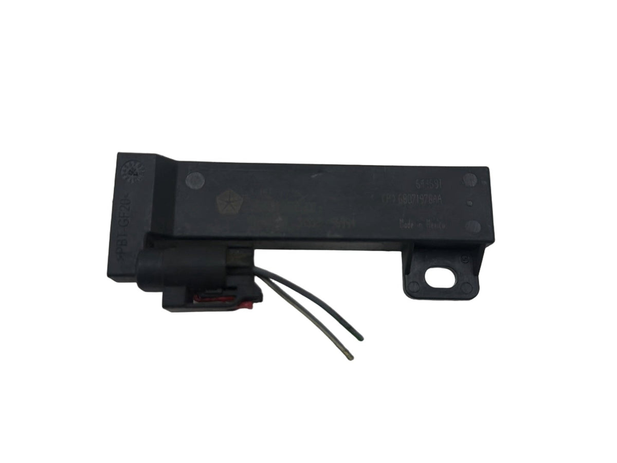2014-2017 Maserati Ghibli Rear Passive Keyless Entry Antenna Module OEM
