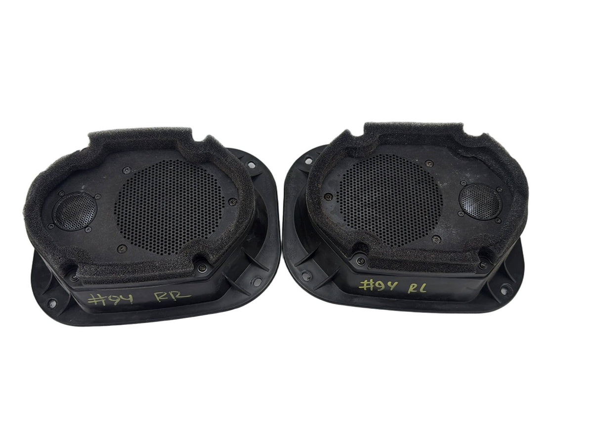2003-2006 Lincoln Navigator Rear Left/Right Side Door Audio Speakers Pair OEM