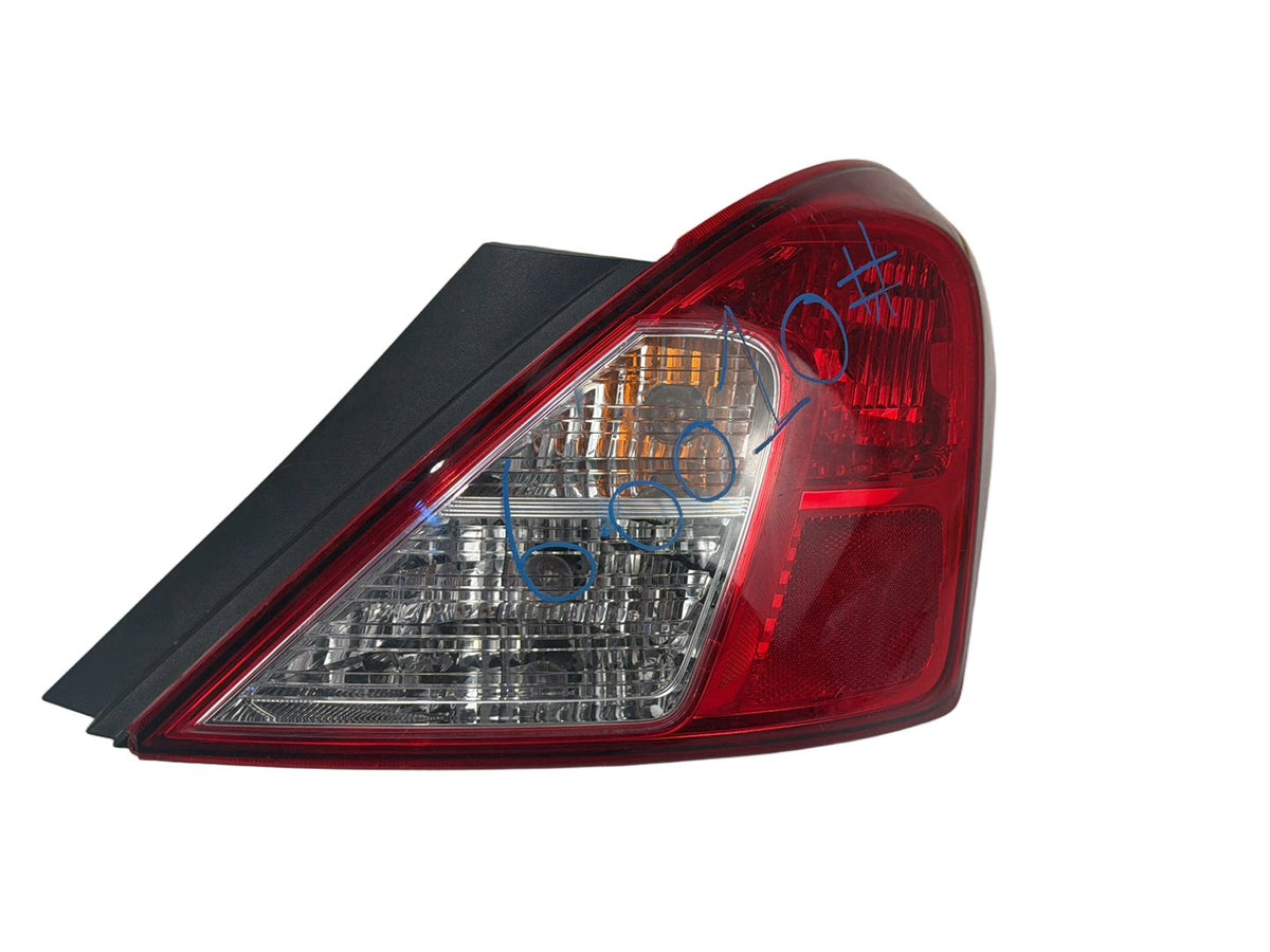 2012-2019 Nissan Versa Sedan Right Passenger Side Tail Light 265503AN0A OEM