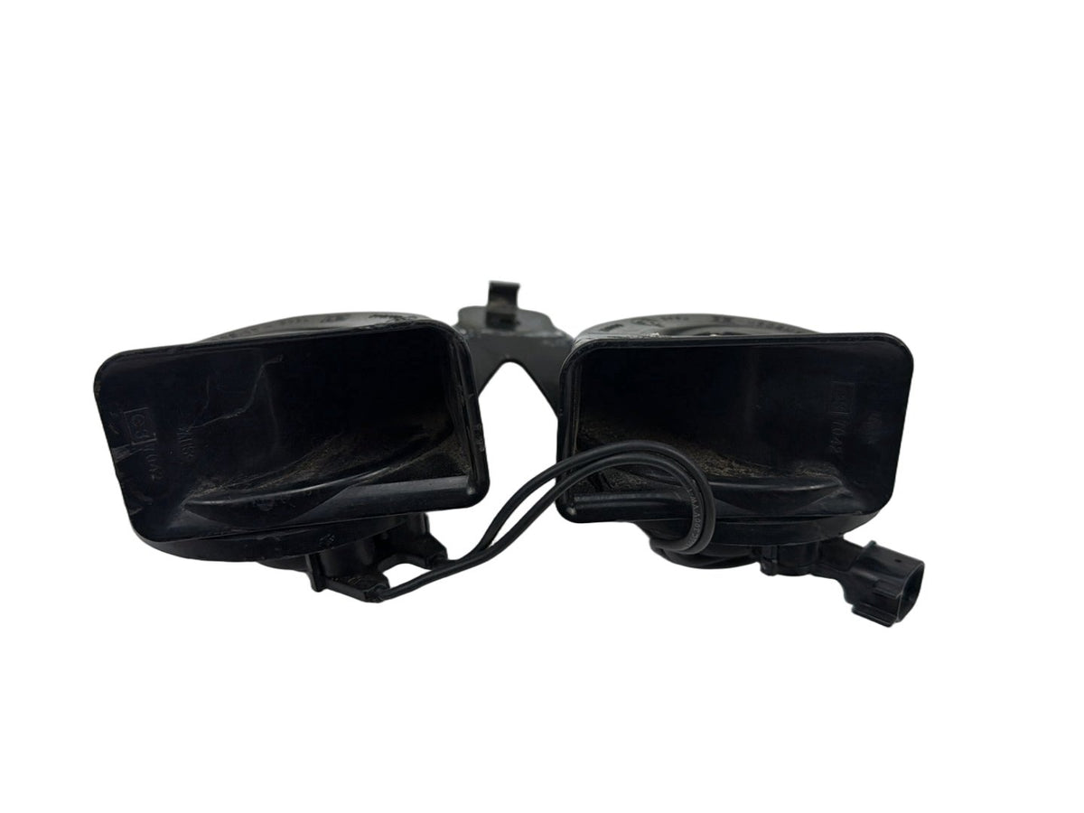 2015-2018 Mercedes-Benz C-Class C300 W205 Dual Warning Alarm Horns Assembly OEM