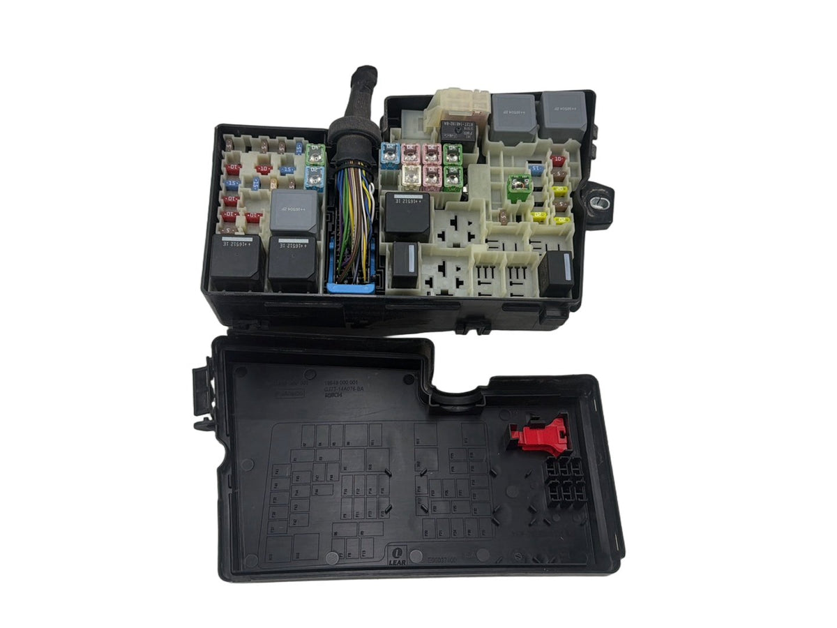 2013-2019 Ford Escape Engine Fuse Box Relay Module GJ7T-14A076-BA OEM
