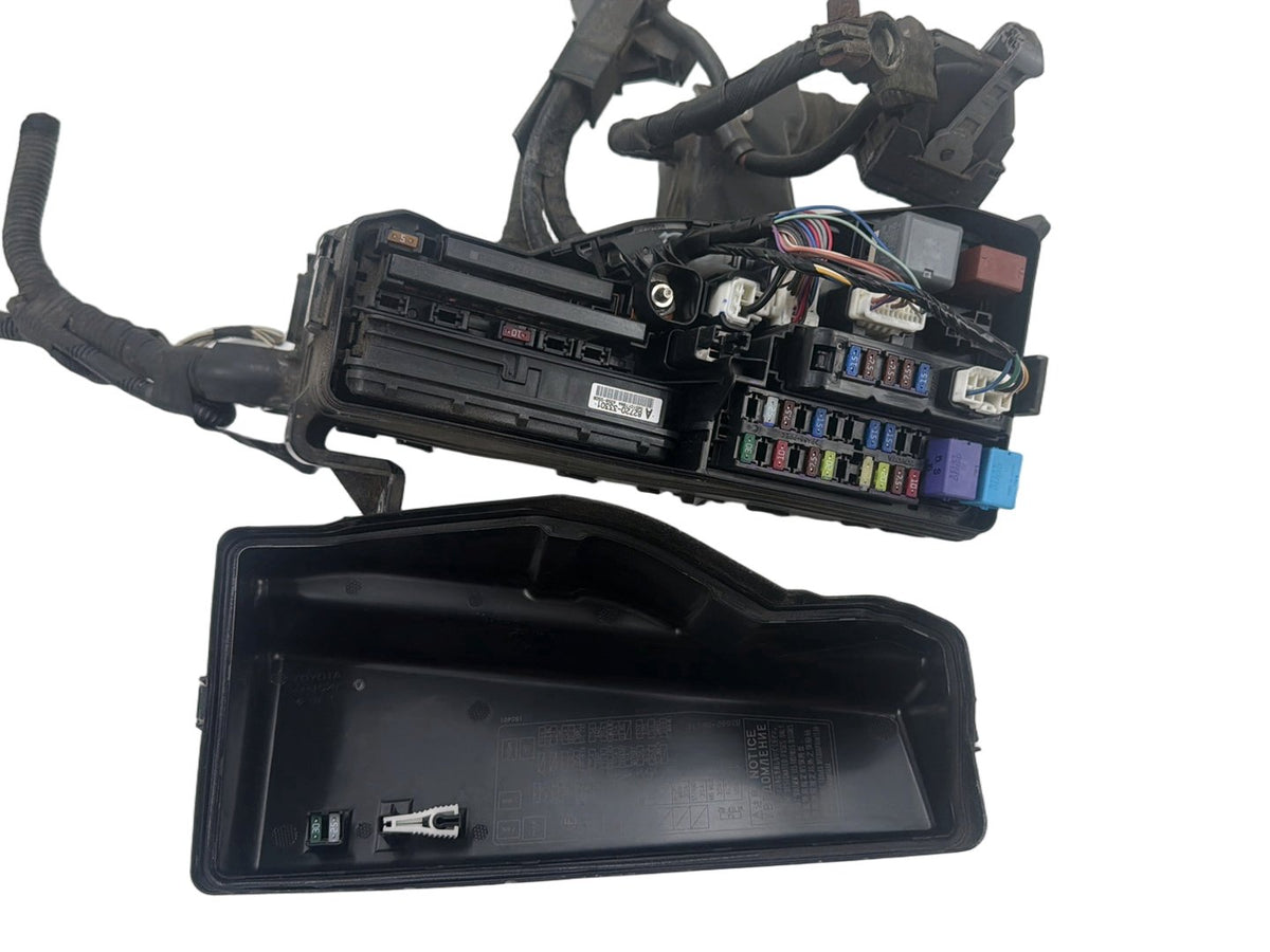 2012-2017 Toyota Camry Engine Room Underhood Fuse Box Relay Junction Block OEM