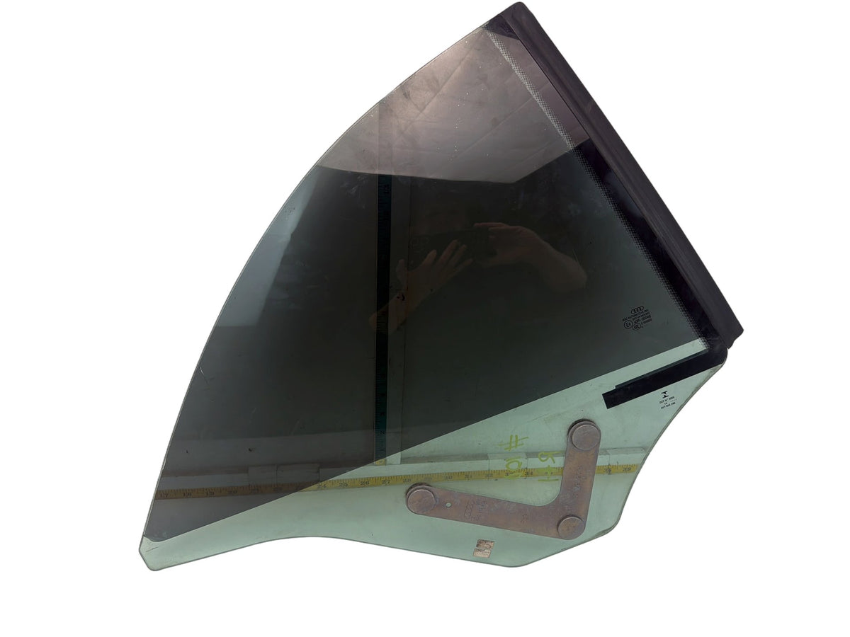 2015-2019 Audi A3 Rear Right Side Quarter Window Glass 8V7845298D OEM