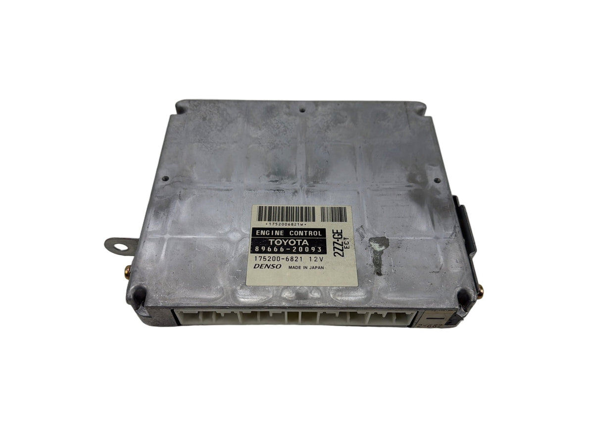 2000-2002 Toyota Celica Engine Computer Control Module 89666-20093 OEM