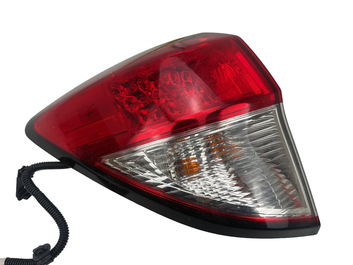 2016-2018 Honda HR-V Left Driver Side Quarter Panel Mounted Tail Light OEM