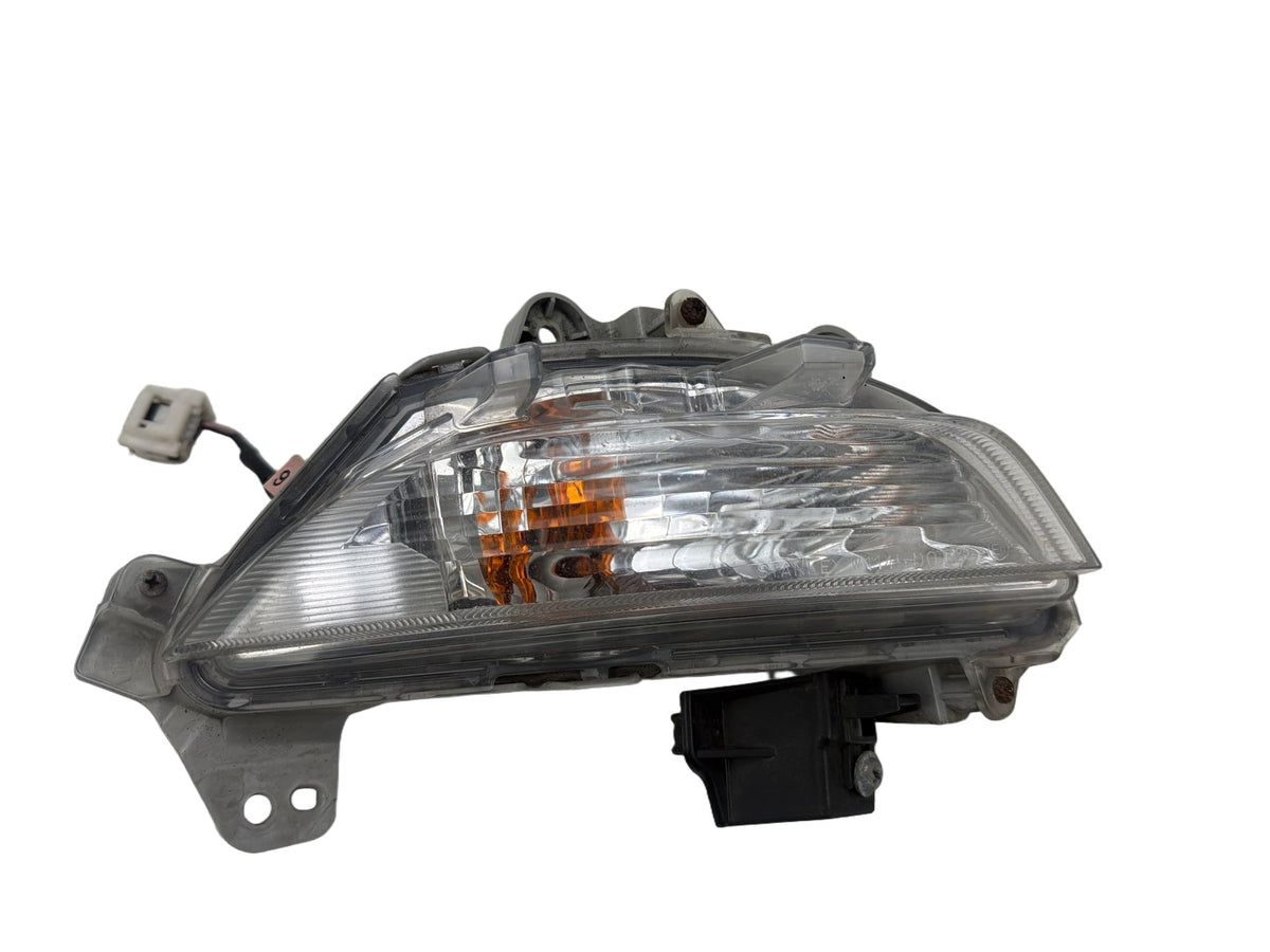 2014-2016 Mazda 3 Front Right Turn Signal Lamp Light B45A51350 OEM