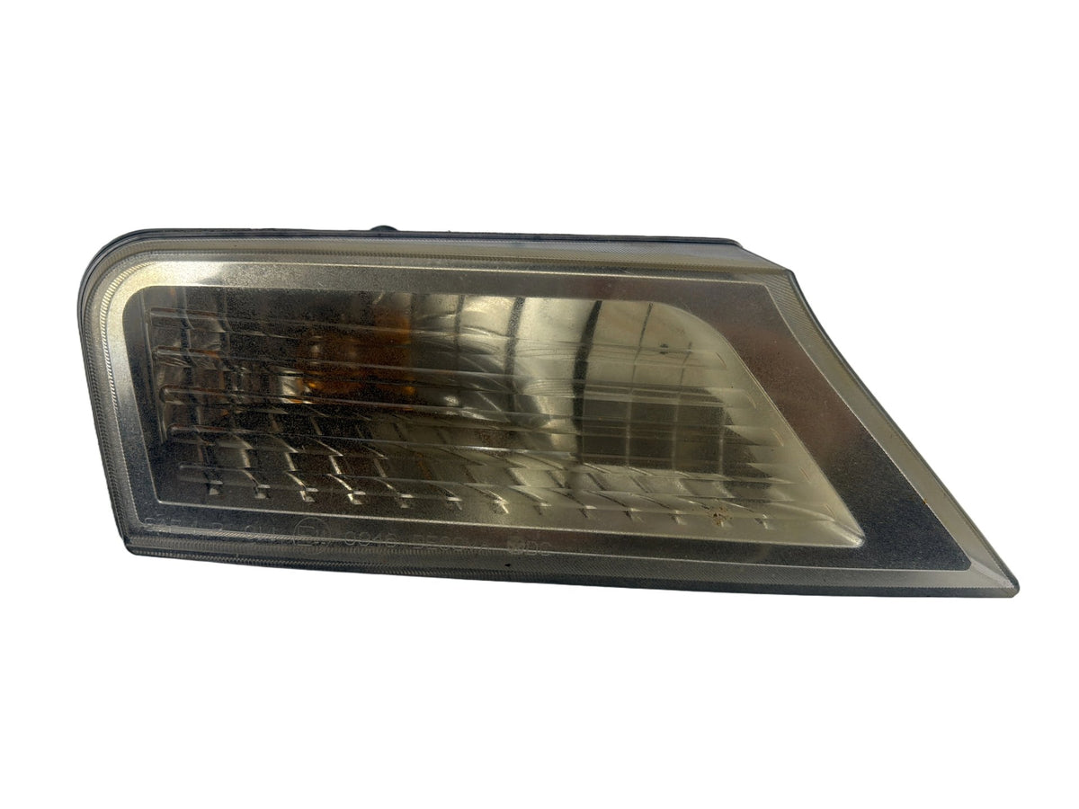 2008-2012 Jeep Liberty Front Right Passenger Side Park Turn Signal Light OEM