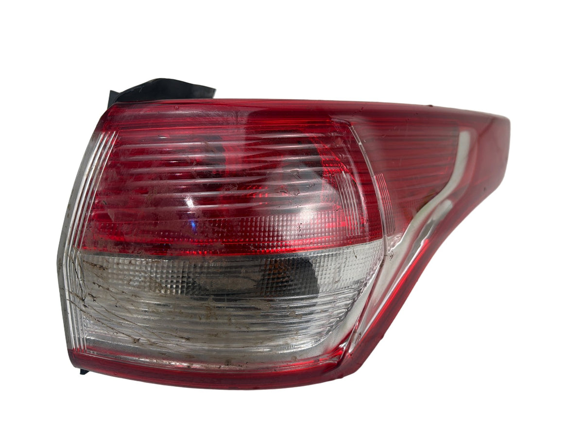 2013-2016 Ford Escape Rear Right Passenger Quarter Outer Tail Light Lamp OEM