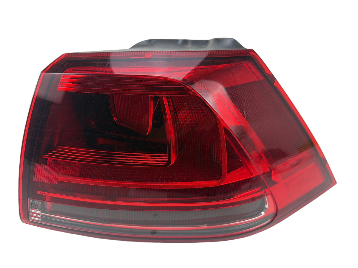 2015-2017 Volkswagen Golf Rear Right Passenger Quarter Outer Tail Light Lamp Oem