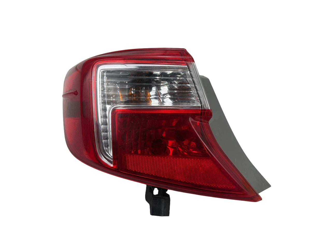 2012-2014 Toyota Camry Rear Left Driver Side Outer Panel Mounted Tail Light OEM