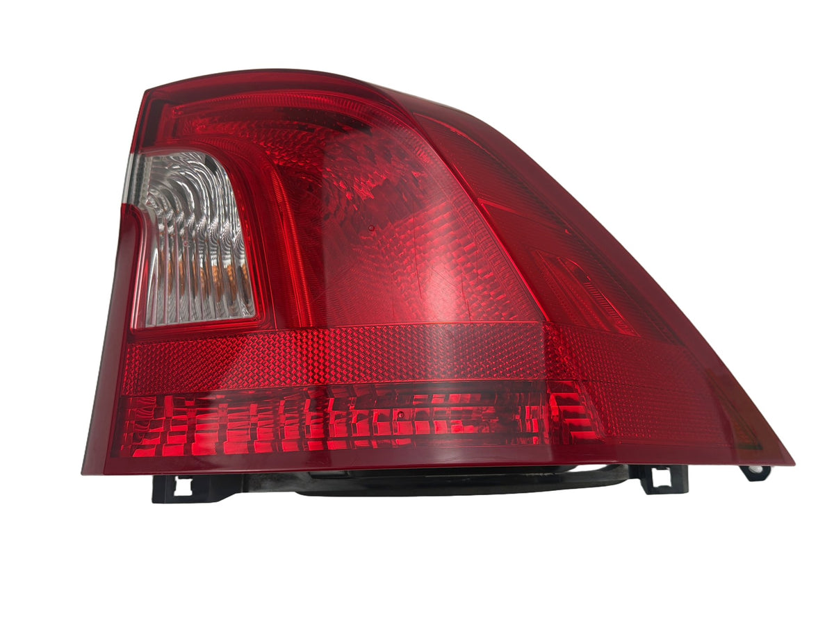 2011-2018 Volvo S60 Rear Right Passenger Side Outer Tail Light 31395931 OEM