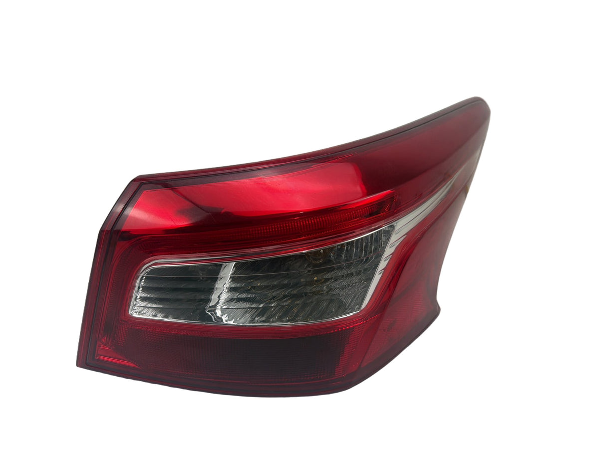 2016-2019 Nissan Sentra Rear Right Passenger Side Outer Tail Light OEM