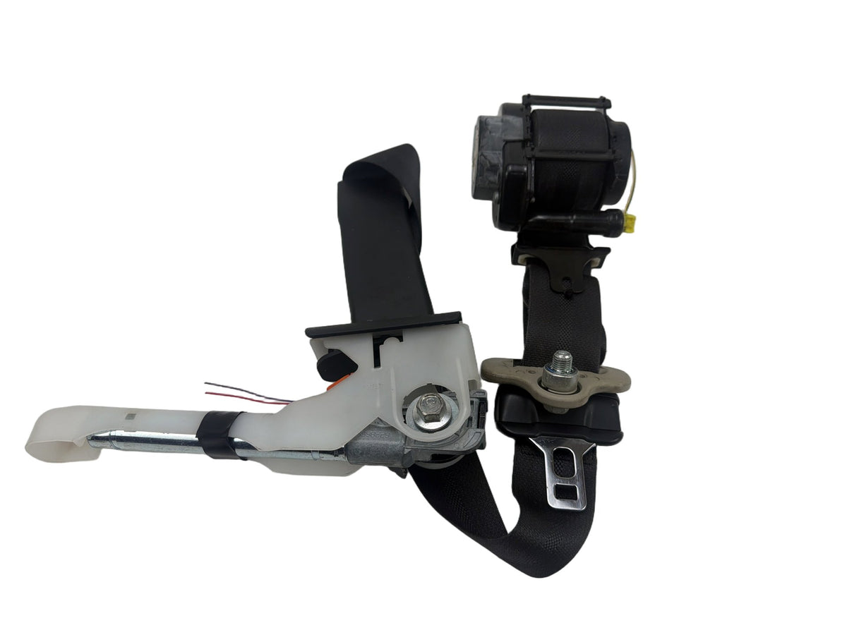 2013-2019 Nissan Sentra Right Front Seat Belt Retractor 641744863A OEM