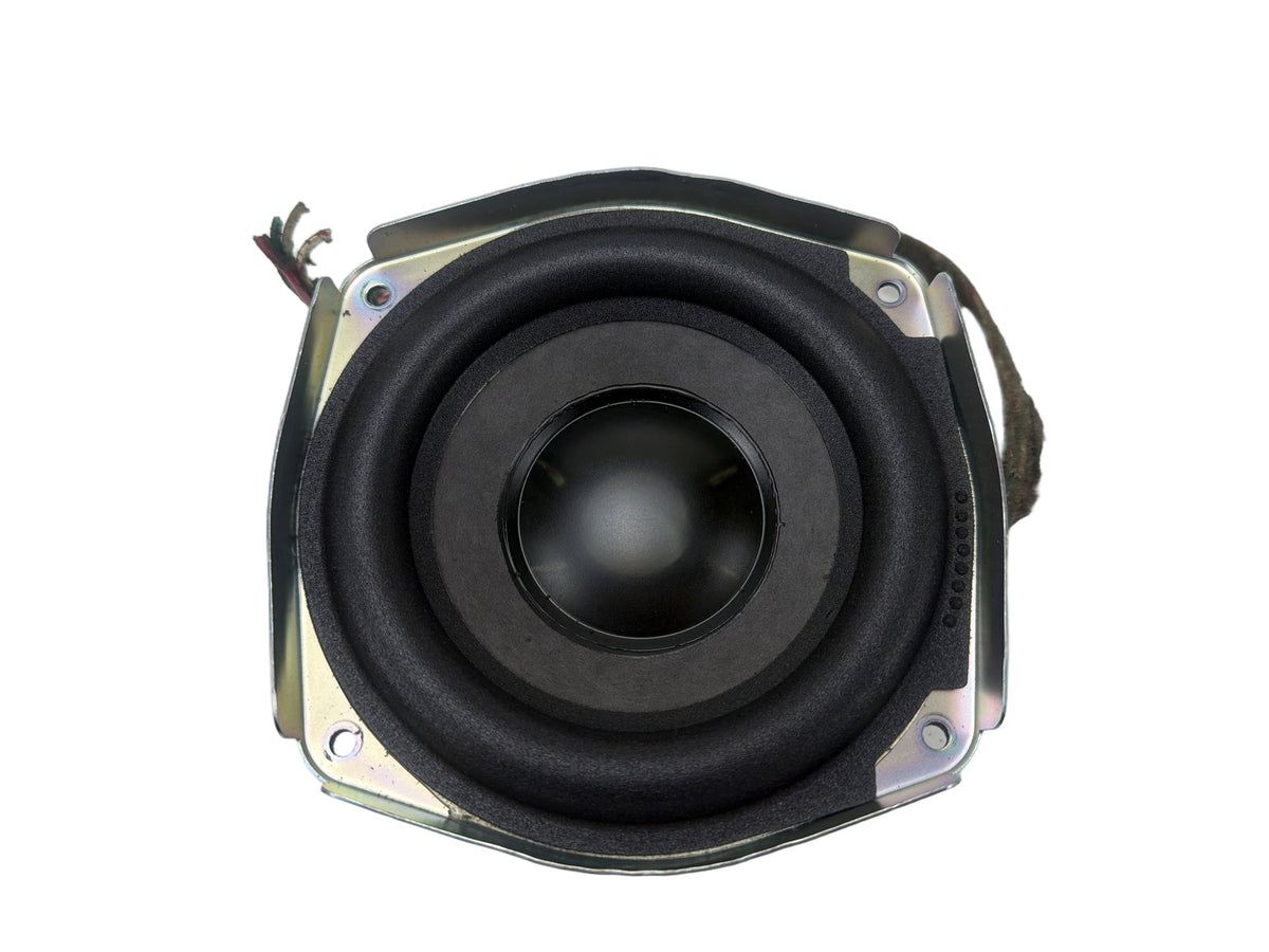 2007-2014 GMC DENALI GMT900 Center Console Audi Radio Bose Subwoofer Speaker OEM