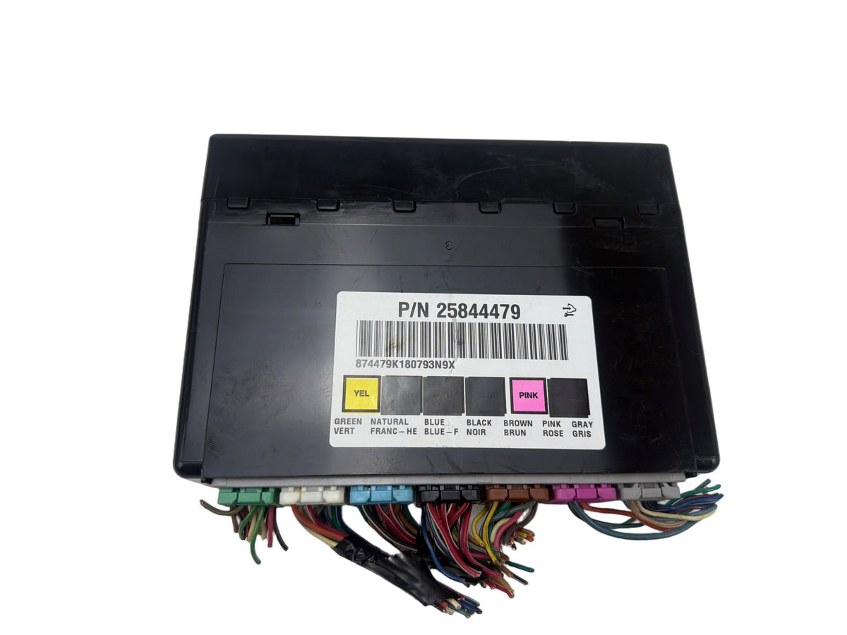 2007-2014 GMC DENALI GMT900 Body Computer Control Module BCM OEM
