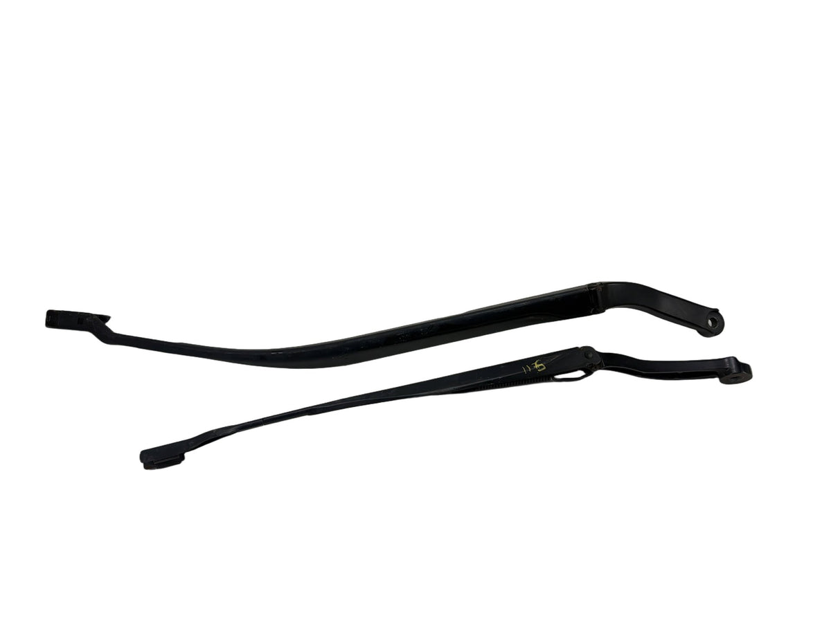 2014-2020 Maserati Ghibli III M157 Front Left-Right Windshield Wiper Arm Set OEM