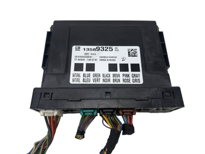 2013-2016 Chevrolet Cruze Body Control Module BCM 13589325 OEM