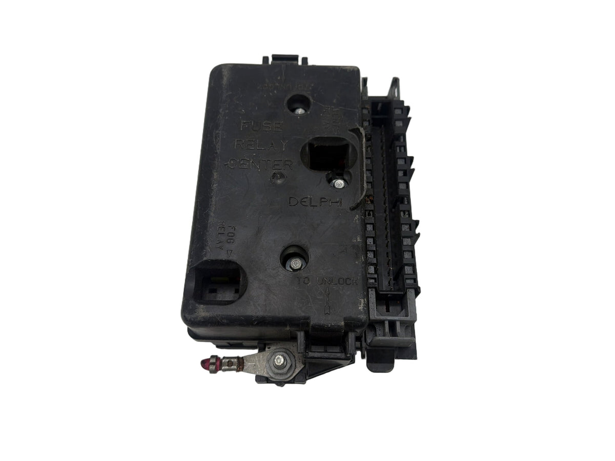 2006 Chevrolet Trailblazer Rear Fuse Relay Box Junction Block 15194396 OEM
