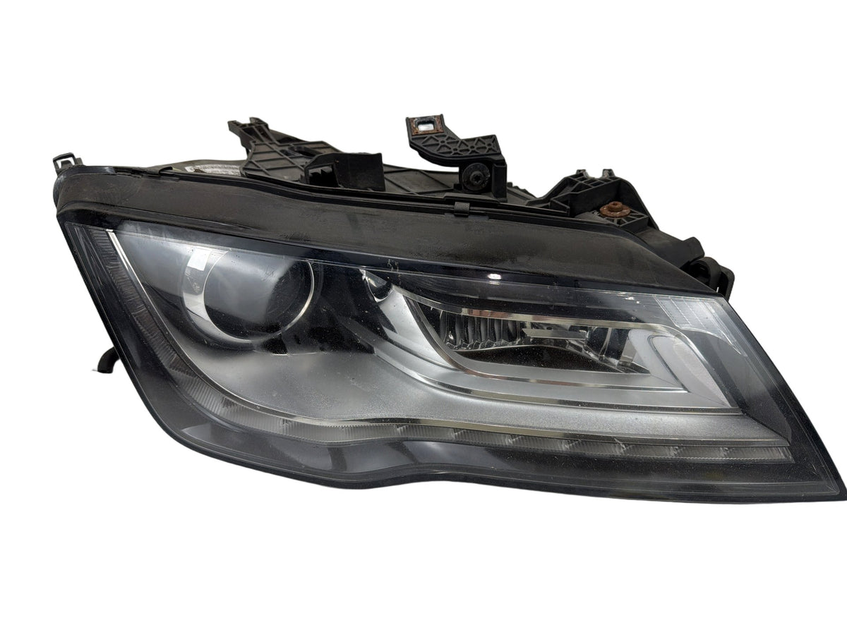 2012-2015 Audi A7 Front Right Passenger Side Headlight Assembly 4G8941006B OEM