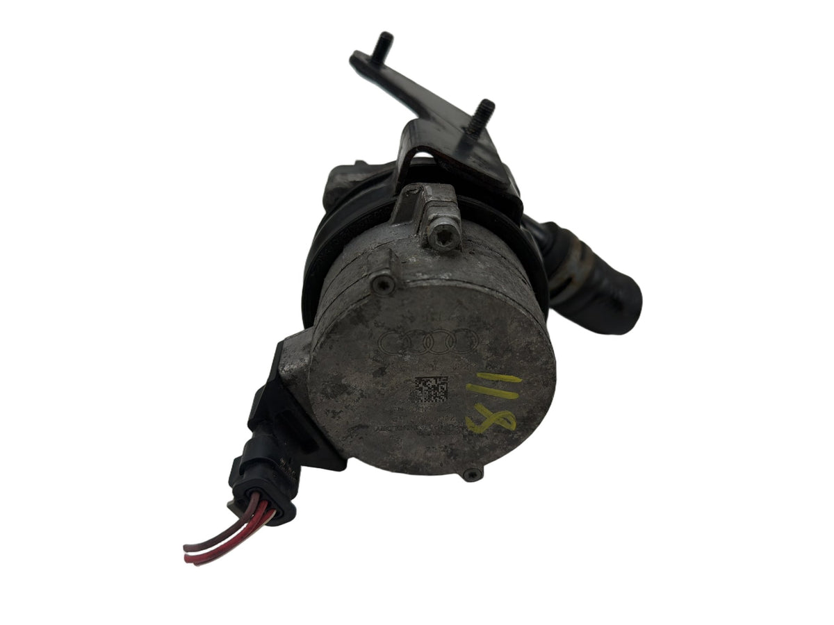 2012-2018 Audi A7 Engine Coolant Auxiliary Electric Water Pump 8K0 965 567 OEM