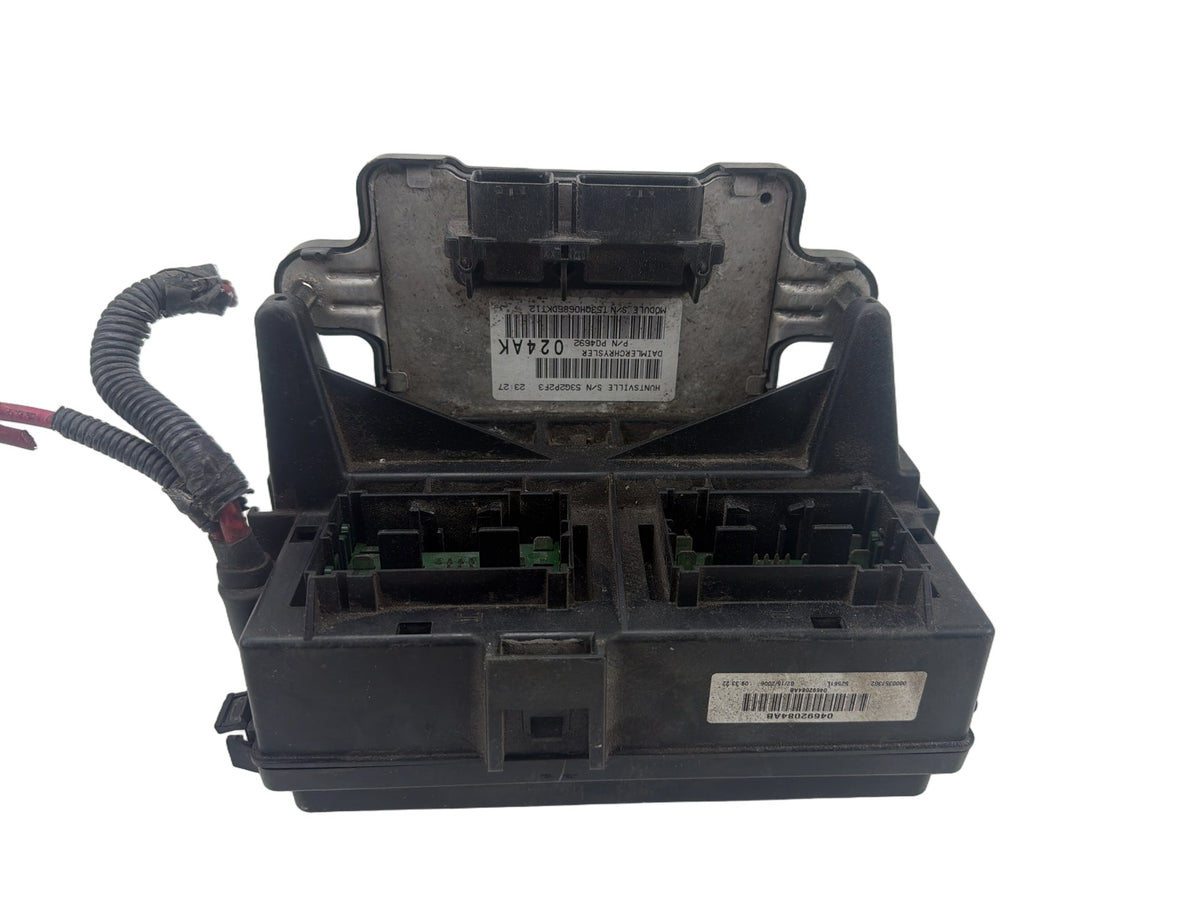 2005-2009 Jeep Commander Totally Integrated Power Module (TIPM) Fusebox OEM