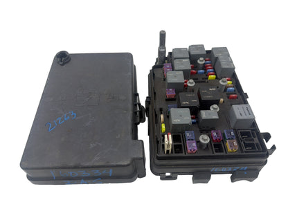 2006-2008 Chevy Cobalt 2.2L Engine Fuse Box OEM